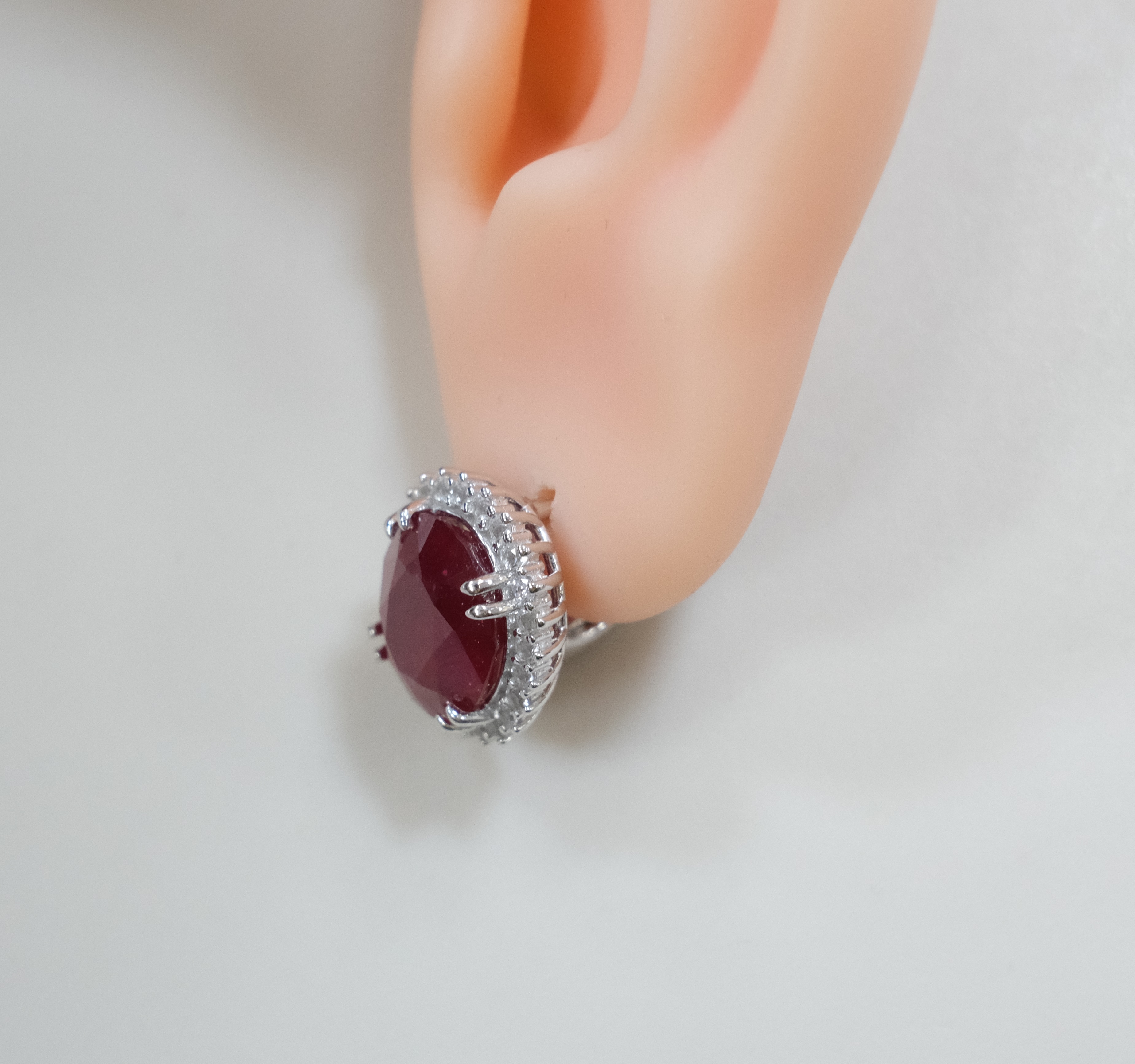 Серебряные серьги с рубинами